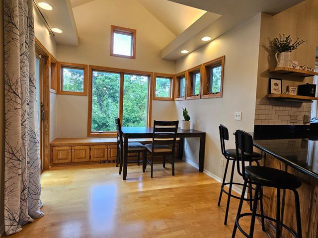 7001 46th Street N, Oakdale, MN 55128