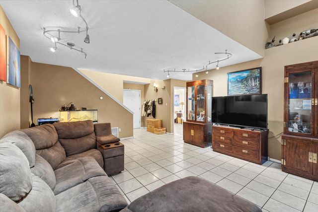 5008 Shadow Mountain Road, Las Cruces, NM 88011