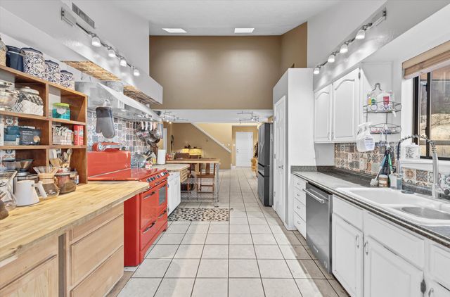 5008 Shadow Mountain Road, Las Cruces, NM 88011