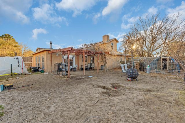 5008 Shadow Mountain Road, Las Cruces, NM 88011