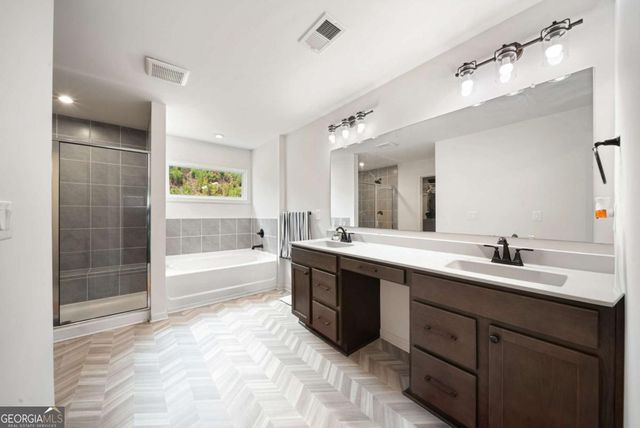 8085 Brewton Bend, Ball Ground, GA 30107