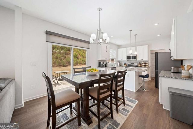 8085 Brewton Bend, Ball Ground, GA 30107