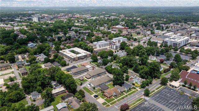 1212 12th 18, Tuscaloosa, AL 35401