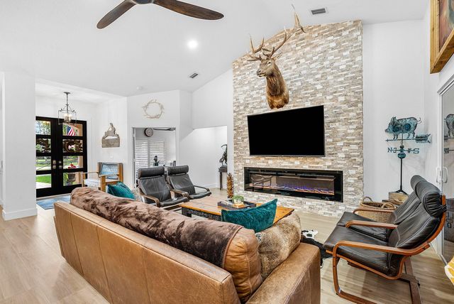 14719 Temple Boulevard, Loxahatchee, FL 33470