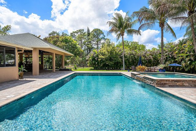 14719 Temple Boulevard, Loxahatchee, FL 33470