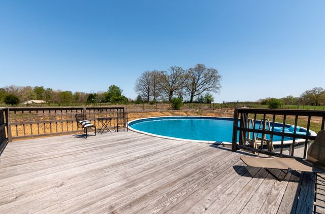 202 Rocky Dr, Dickson, TN 37055