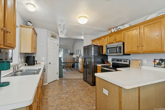 238 TAPWOOD LN, Cibolo, TX 78108