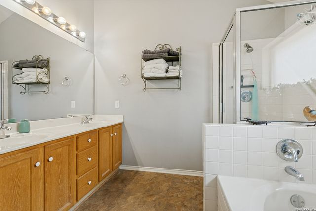 238 TAPWOOD LN, Cibolo, TX 78108