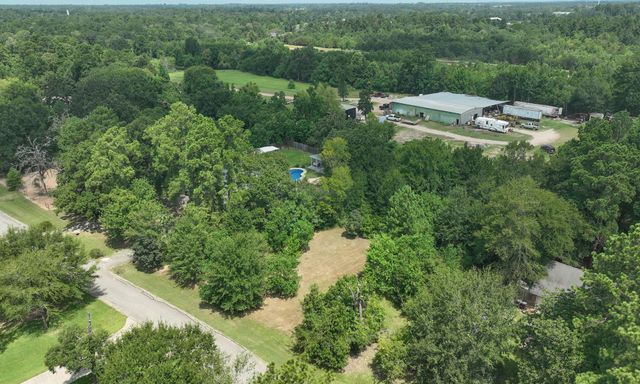 18718 Connie Avenue, Magnolia, TX 77355