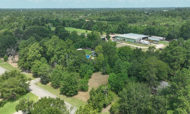 18718 Connie Avenue, Magnolia, TX 77355
