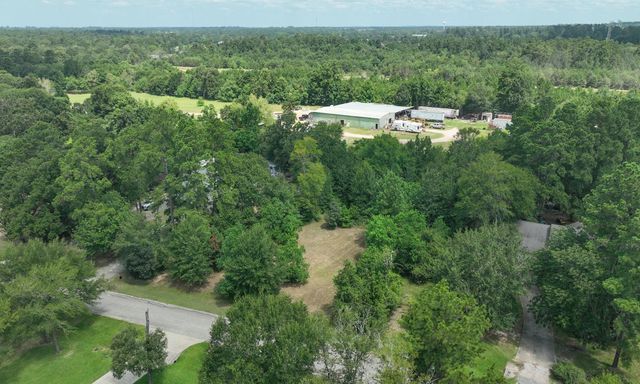18718 Connie Avenue, Magnolia, TX 77355