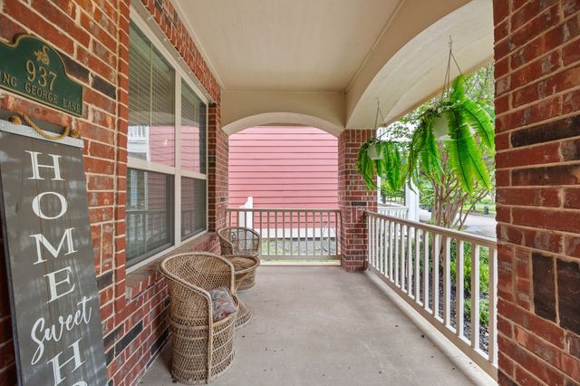 937 King George Lane, Savannah, TX 76227