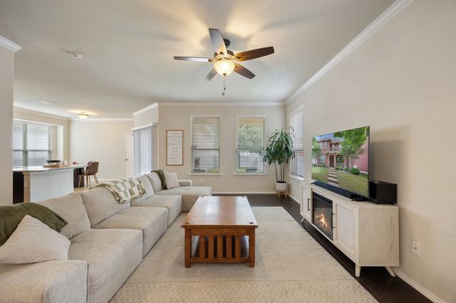937 King George Lane, Savannah, TX 76227