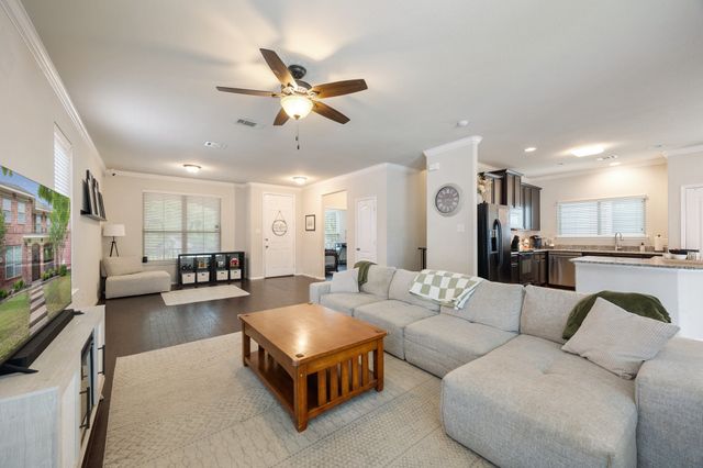 937 King George Lane, Savannah, TX 76227