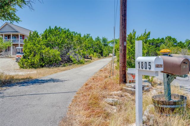 1805 Spring Valley DR, Dripping Springs, TX 78620