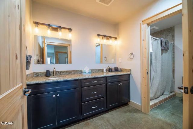 1877 Blue Tick Way, Sevierville, TN 37876