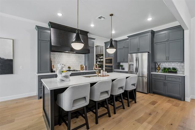 3908 Stone Hill Lane, Edmond, OK 73034