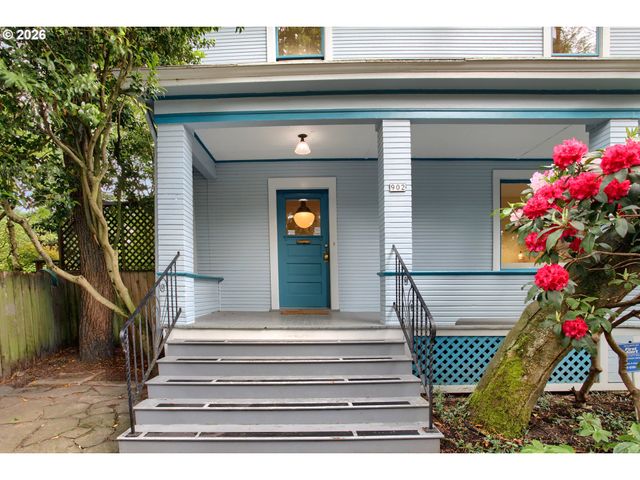 902 Ne THOMPSON St, Portland, OR 97212