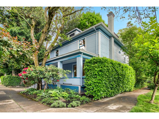 902 Ne THOMPSON St, Portland, OR 97212