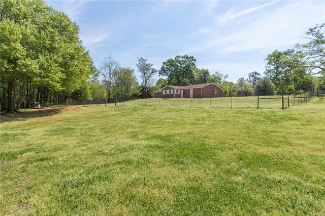 820 Travis Road, Anderson, SC 29626