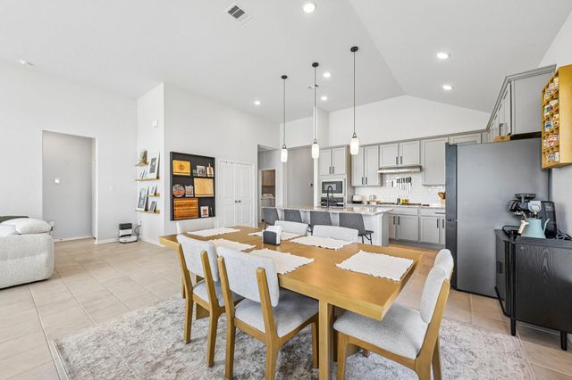 409 Chardonnay Drive, Alvin, TX 77511