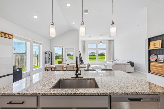 409 Chardonnay Drive, Alvin, TX 77511