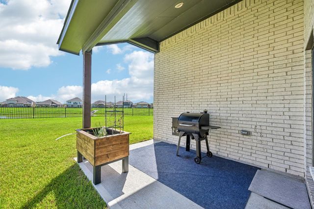 409 Chardonnay Drive, Alvin, TX 77511