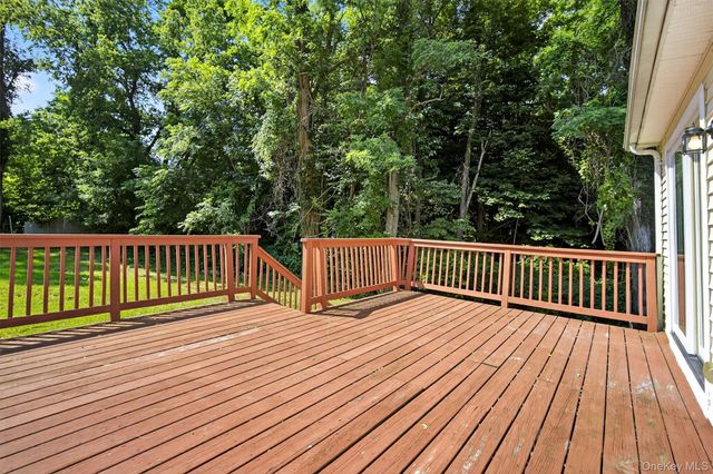 619 Creekside Road, Kingston, NY 12401