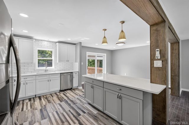 619 Creekside Road, Kingston, NY 12401