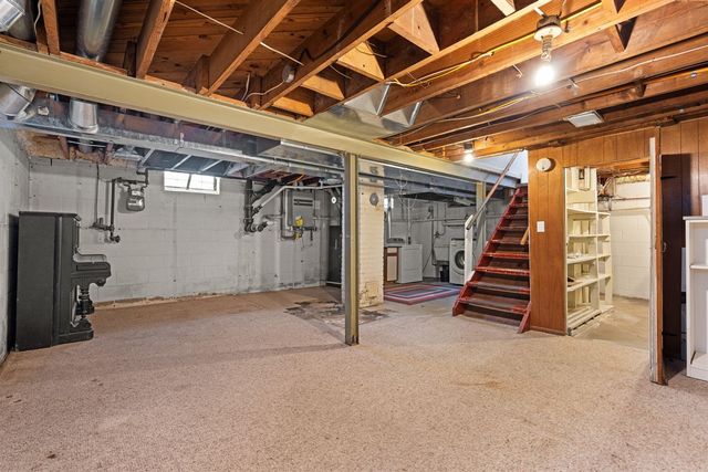 3486 Woodlea Drive, Ann Arbor, MI 48103