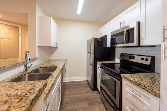 2906 S University Drive 10104, Davie, FL 33328