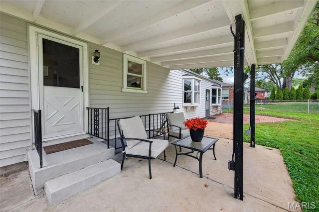 1424 Ronald Drive, St Louis, MO 63119