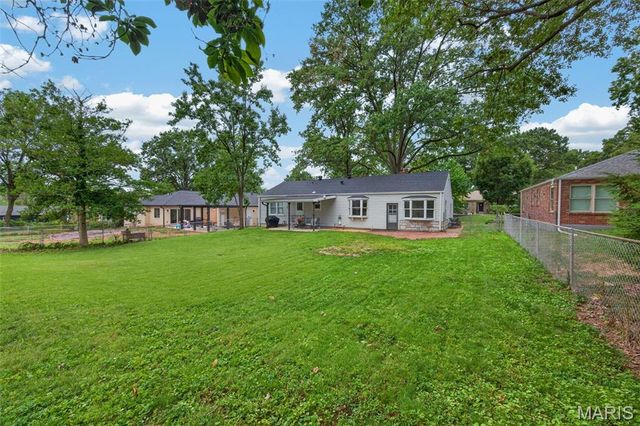 1424 Ronald Drive, St Louis, MO 63119