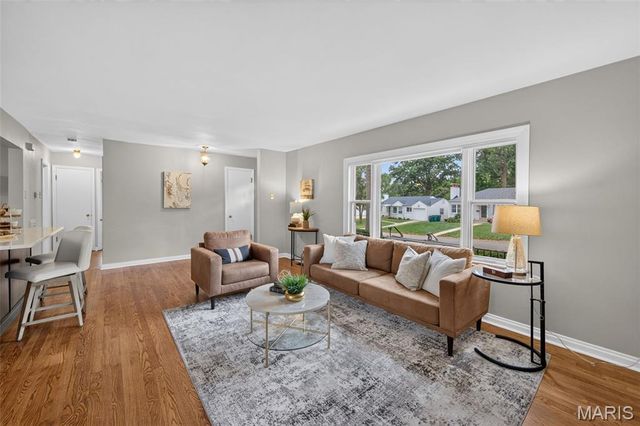1424 Ronald Drive, St Louis, MO 63119