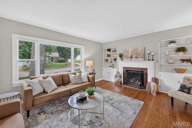 1424 Ronald Drive, St Louis, MO 63119