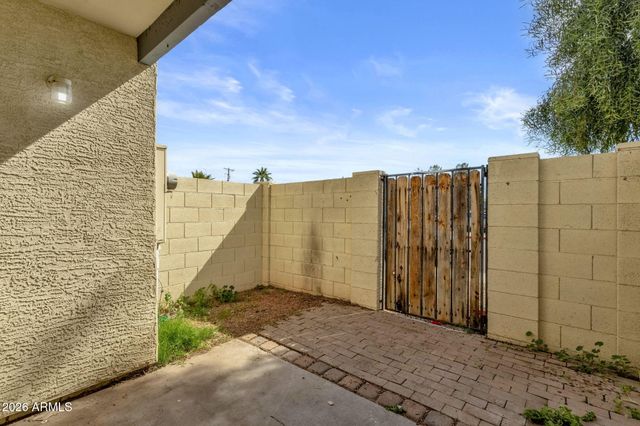 7801 N 44TH Drive 1075, Glendale, AZ 85301