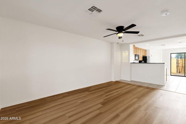 7801 N 44TH Drive 1075, Glendale, AZ 85301