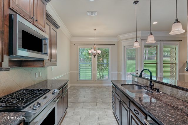 347 Dogwood South Lane, Haughton, LA 71037
