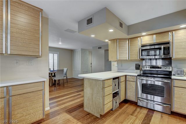 3223 Pinehurst Drive, Las Vegas, NV 89109