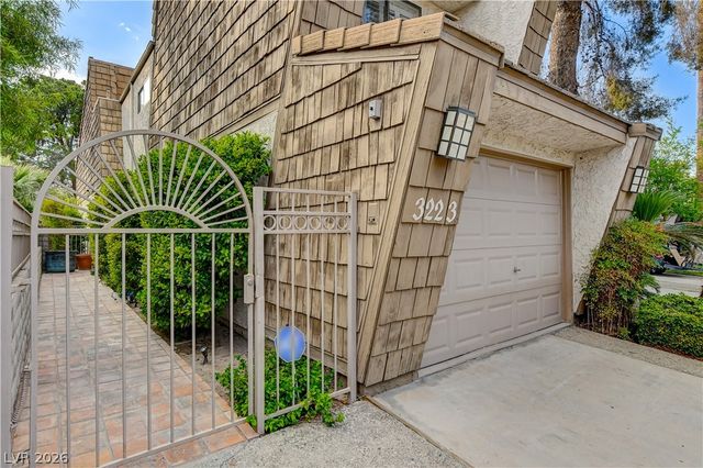 3223 Pinehurst Drive, Las Vegas, NV 89109
