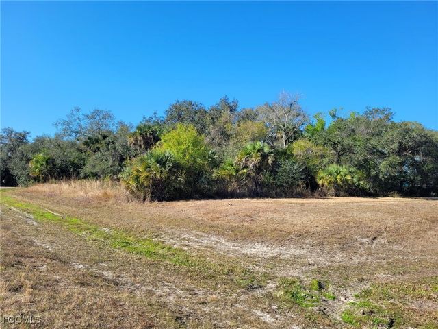 March LN, Labelle, FL 33935
