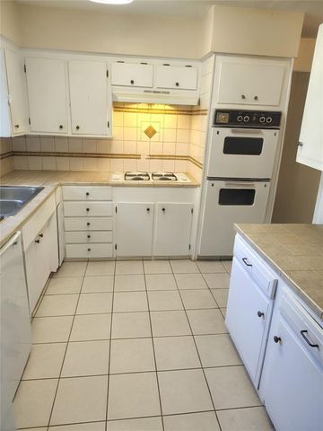 3005 Somerset, Texas City, TX 77590
