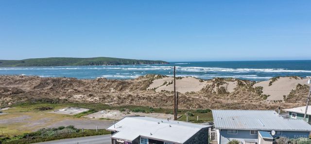 54 Bay Dr, Dillon Beach, CA 94929