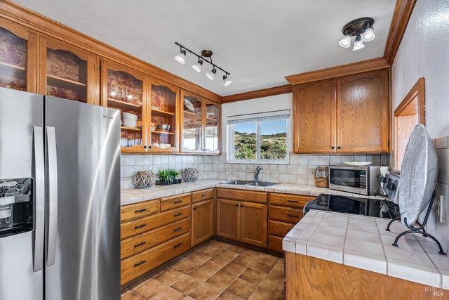54 Bay Dr, Dillon Beach, CA 94929