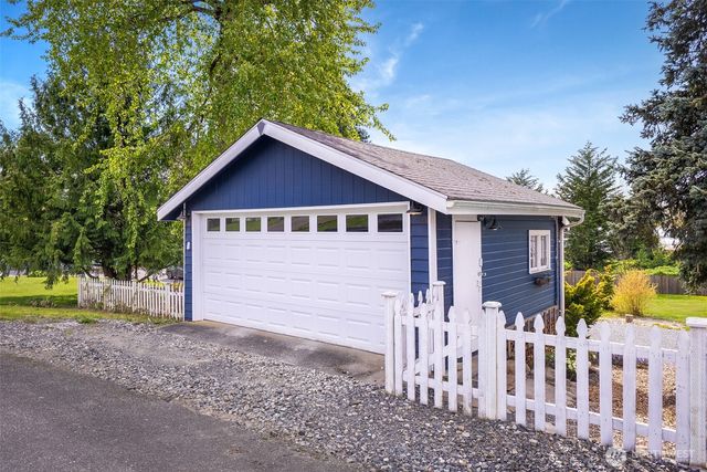 6832 61st Avenue SE, Snohomish, WA 98290
