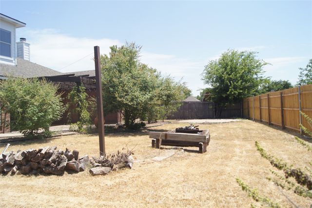 313 Smyth Street, Aledo, TX 76008