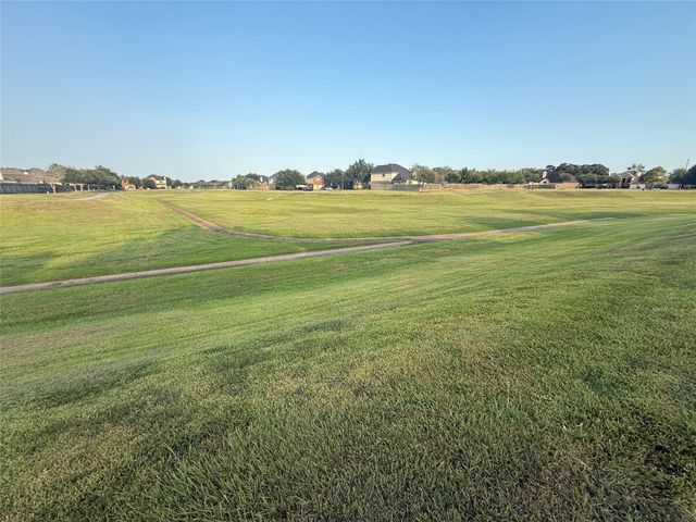 4007 E Teal Estates Circle, Fresno, TX 77545