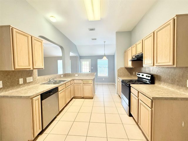 4007 E Teal Estates Circle, Fresno, TX 77545