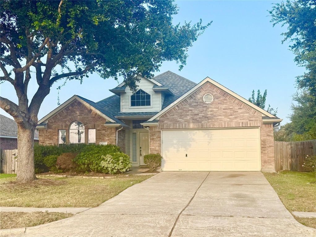 4007 E Teal Estates Circle, Fresno, TX 77545