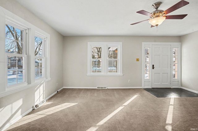 123 Oakside Avenue, Mishawaka, IN 46544